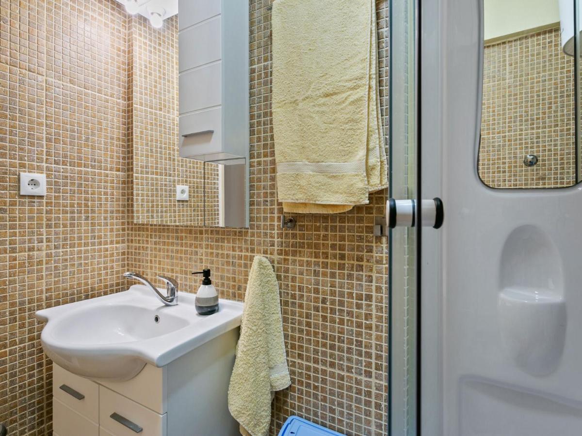 Chic Holiday Home In Marina With Private Swimming Pool Екстериор снимка
